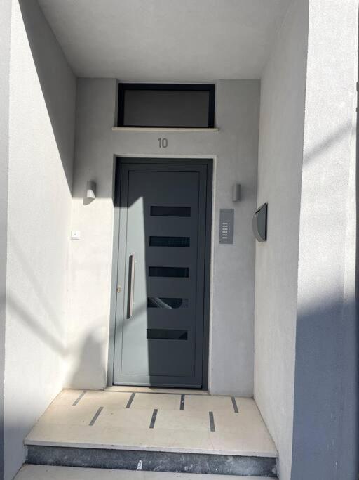 شقة Block Of Flats - Modern Flat يانينة المظهر الخارجي الصورة